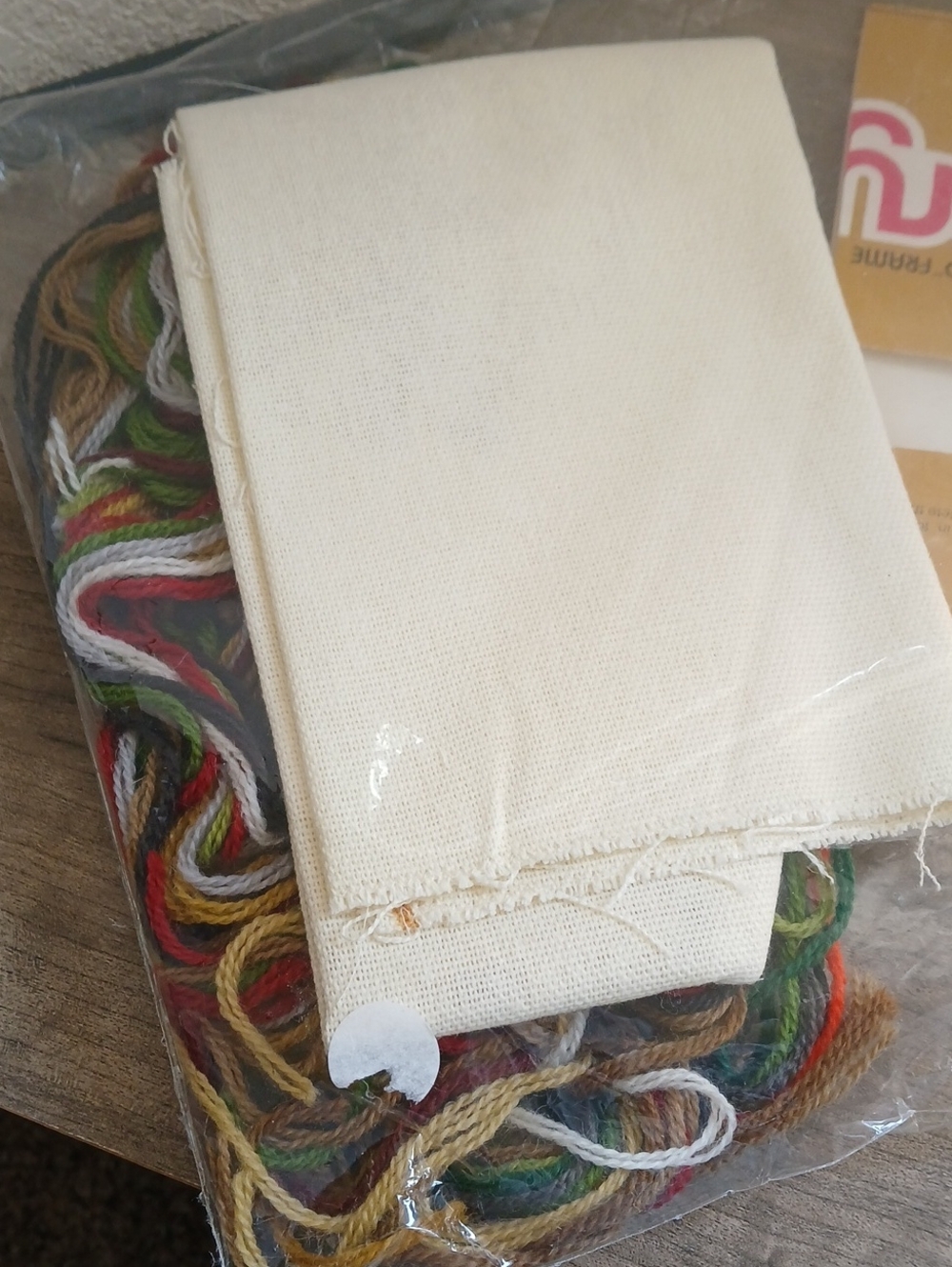 Vintage Sunset Stitchery Country Barn Embroidery Yarn Kit - Picture 5 of 6